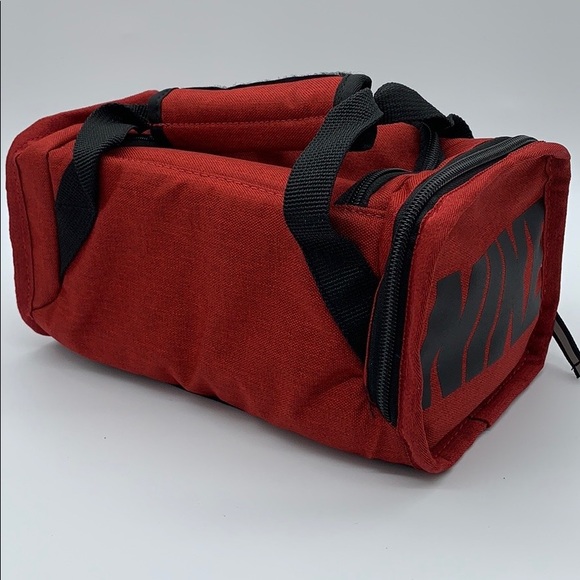 Nike Brasilia Fuel Pack - Picture 4 of 16